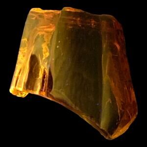 Ruby Amberina Art Glass Cullet Glowing Uranium Slag Glass #4GS86